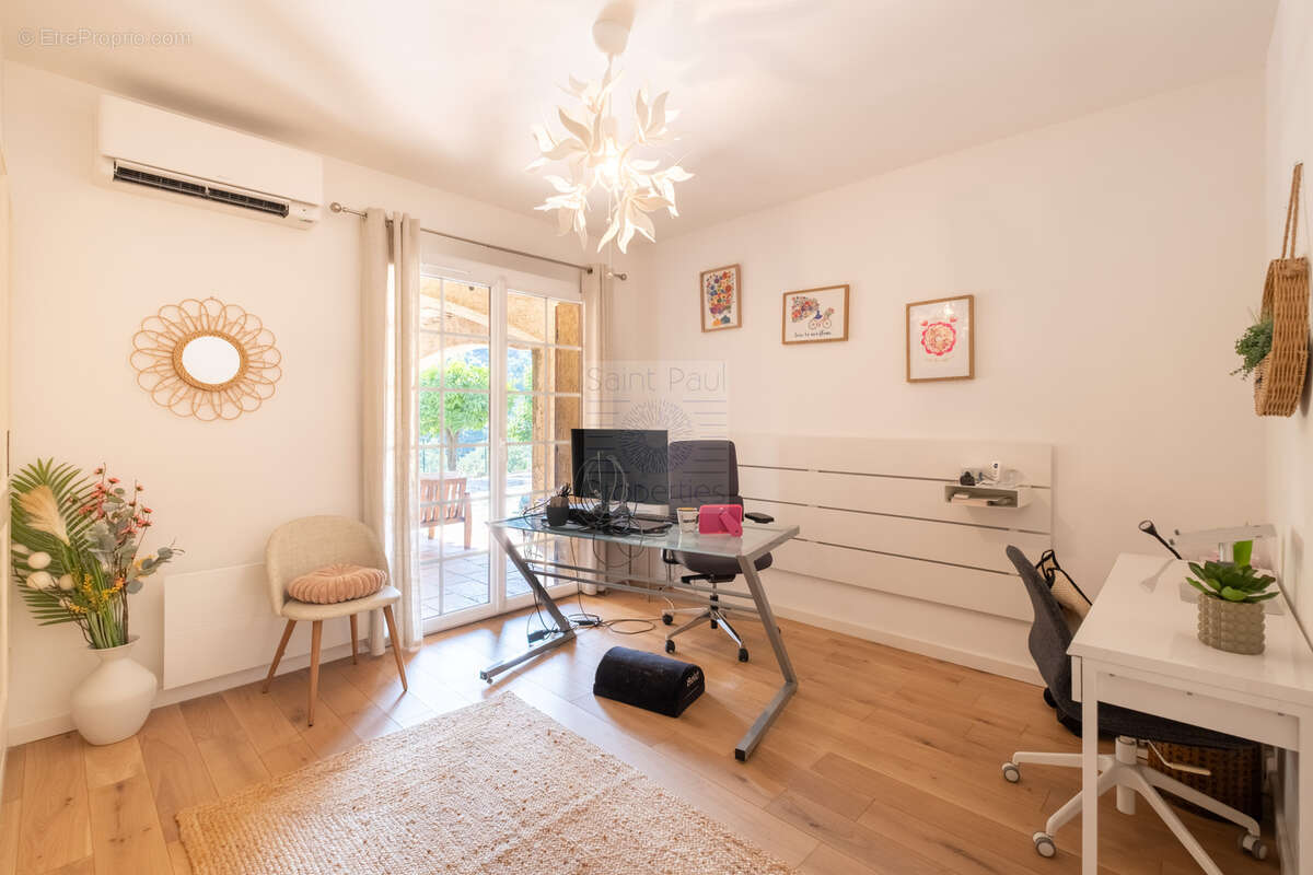 Appartement- 158m2 - Saint-Paul de Vence - photo 10