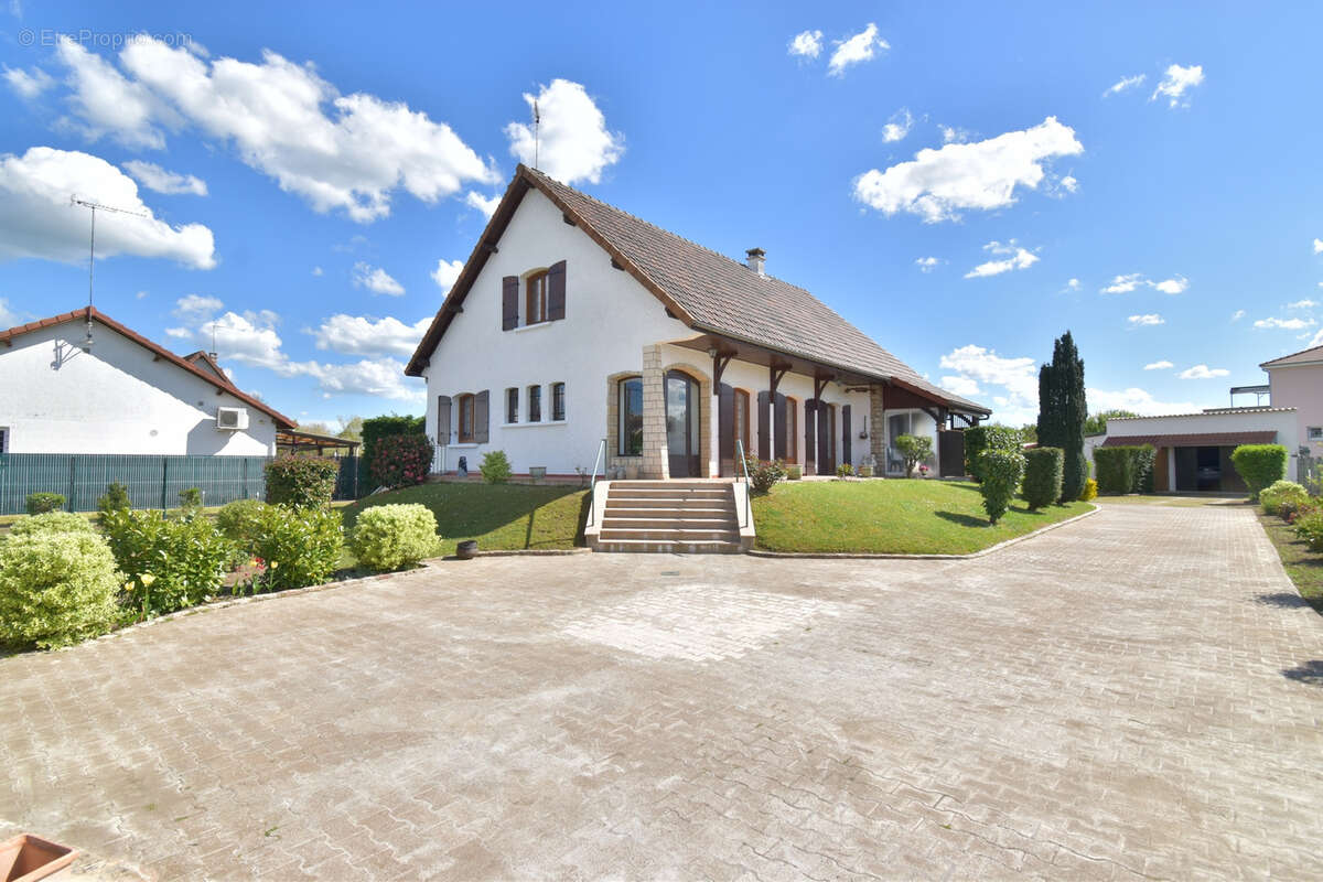 Maison à MOULINS