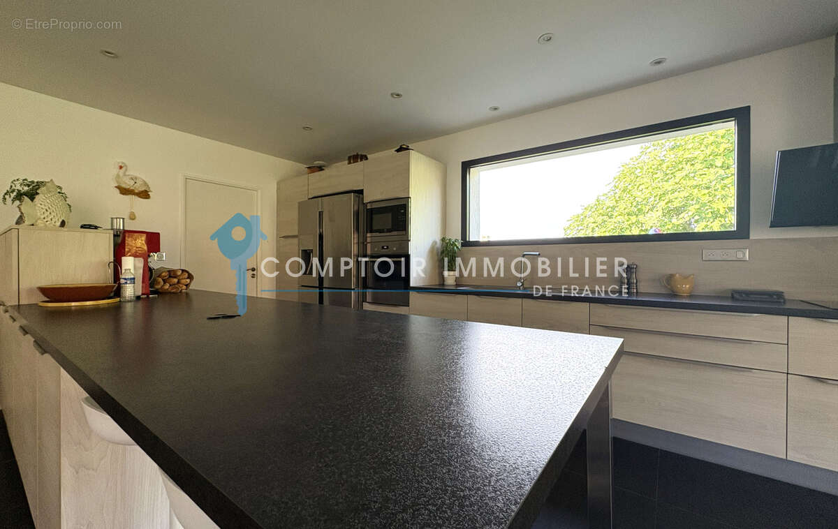 DEPT-30-A VENDRE-MEYNES Bel ensemble immobilier composé de deux villa de plain pied sur 1300m2 de terrain - photo 11