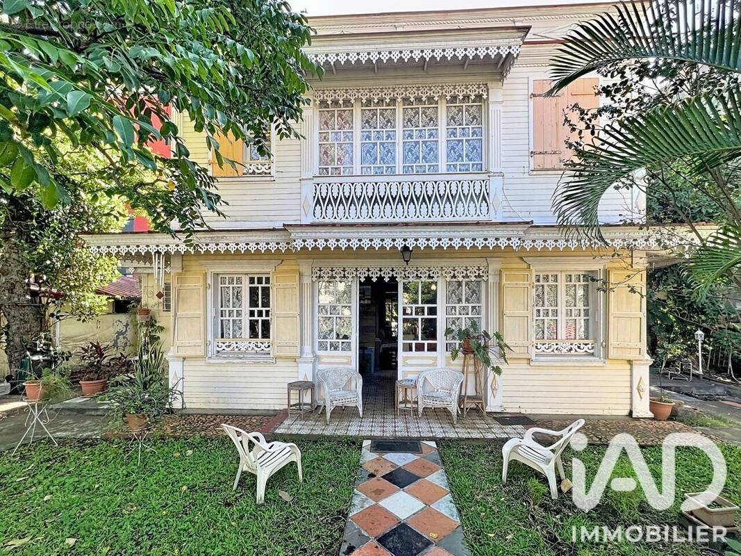 Photo 1 - Maison à SAINT-DENIS