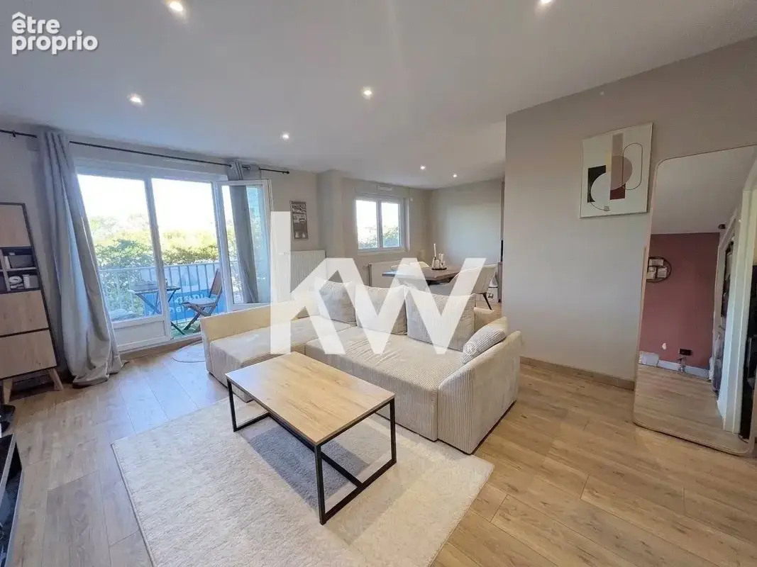 Appartement à SAINT-ETIENNE