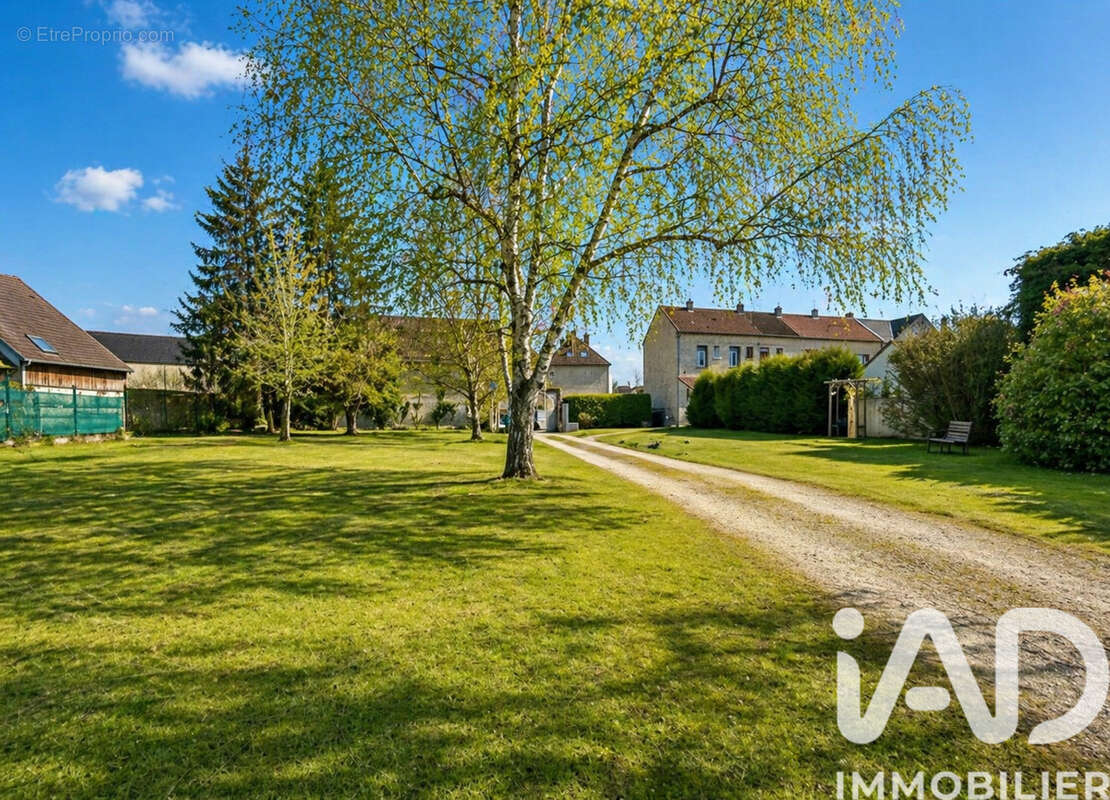 Photo 2 - Appartement à SAINT-LEU-D'ESSERENT