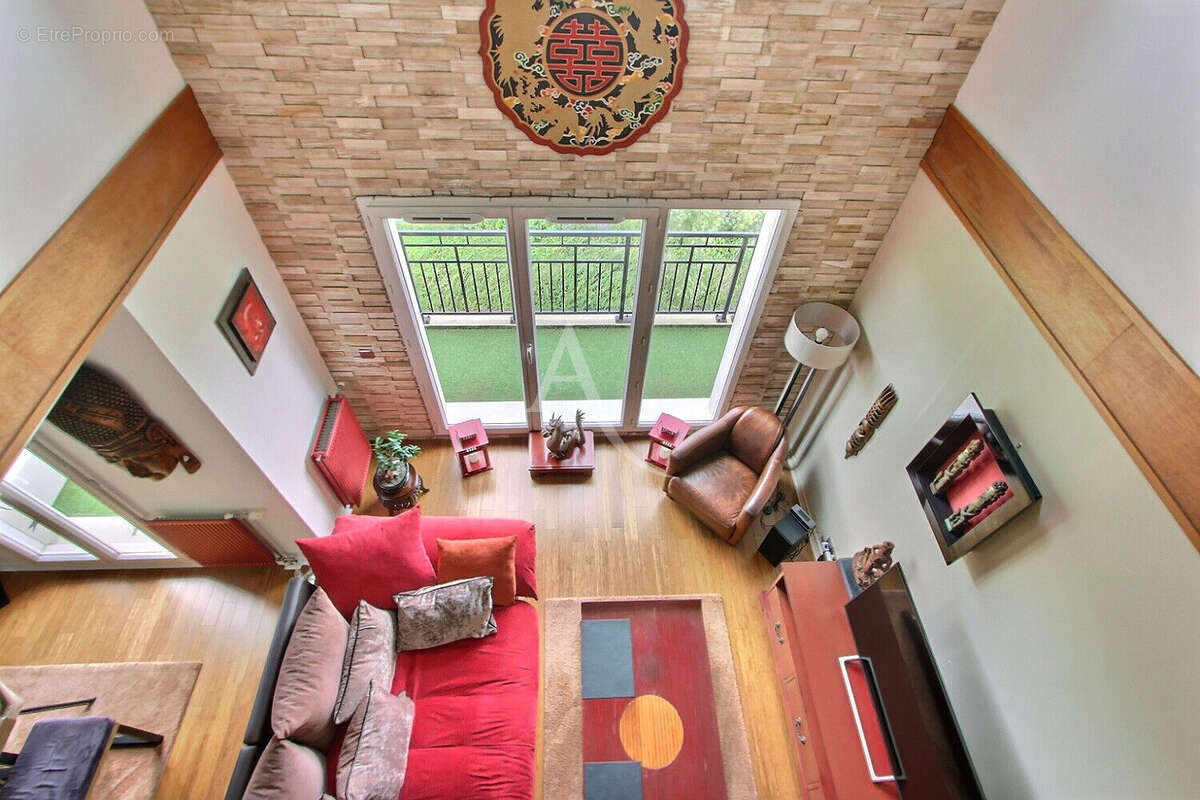 Appartement à VILLENEUVE-LA-GARENNE