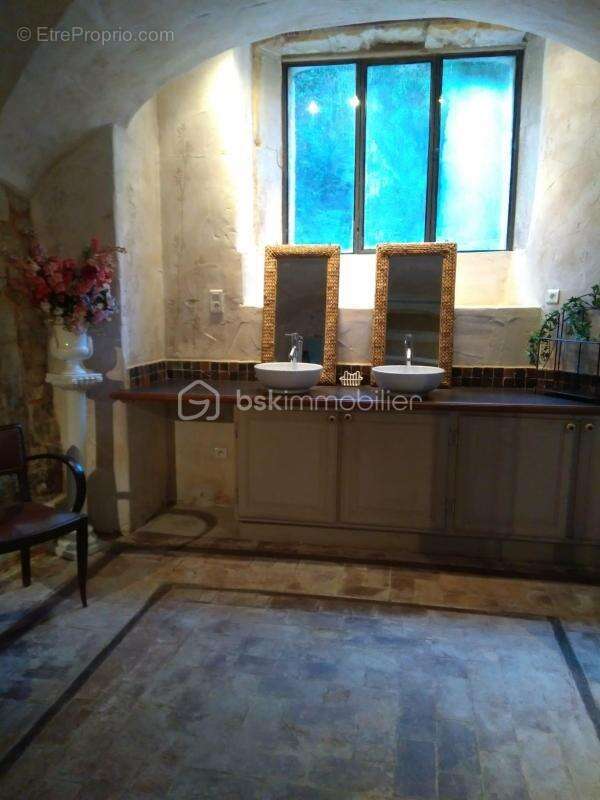 magnifique demeure datant du XVème siècle - photo 12