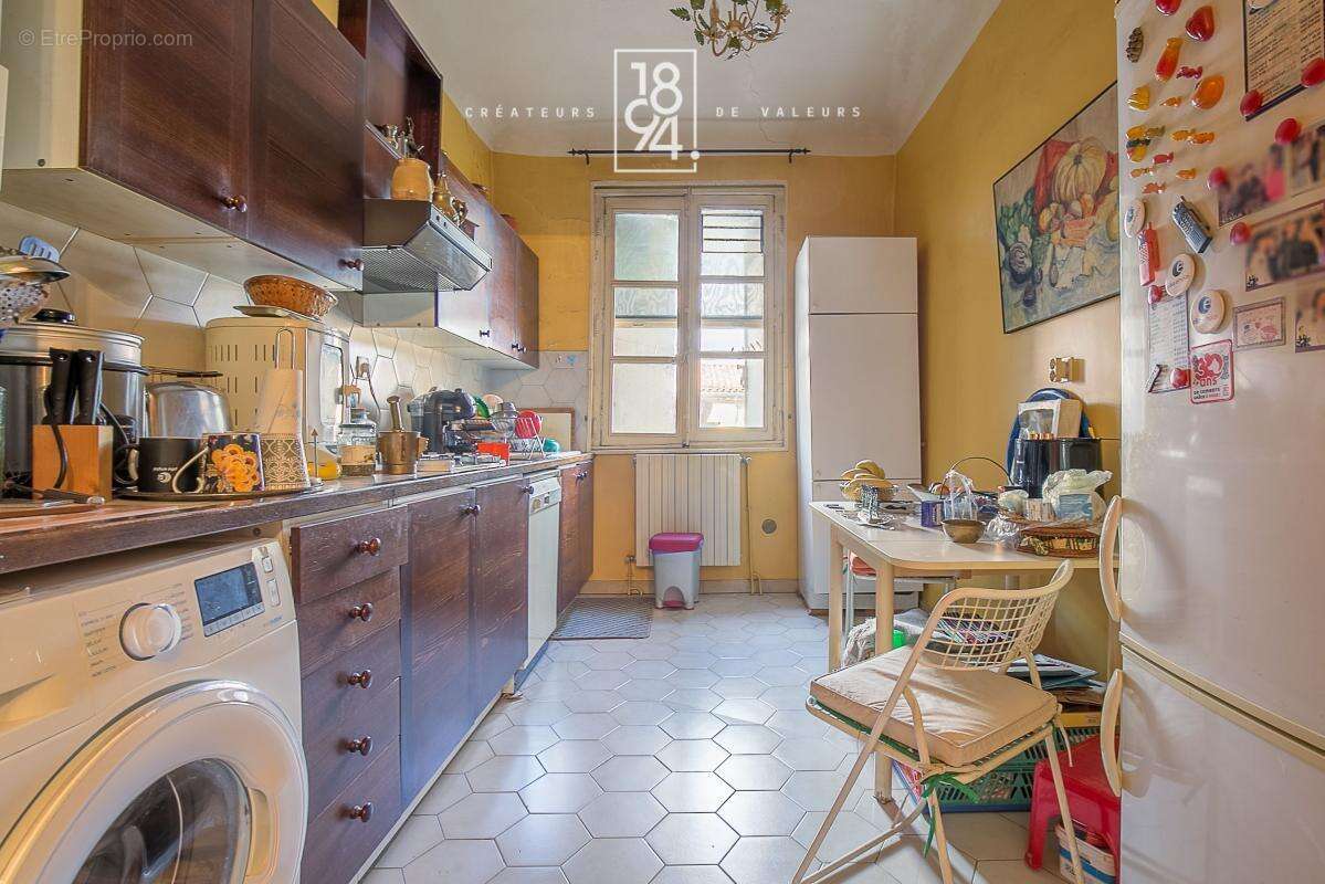 Appartement à MARSEILLE-7E