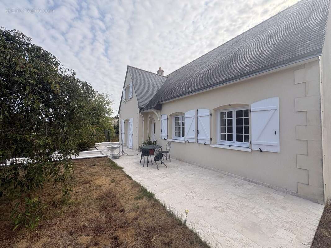 Maison 167 m² à Varrains  - photo 7