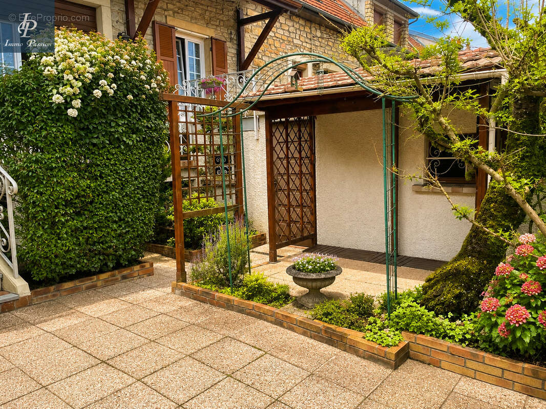 A VENDRE à Dijon Maison de charme  quartier Montchapet secteur Jouvence - photo 3
