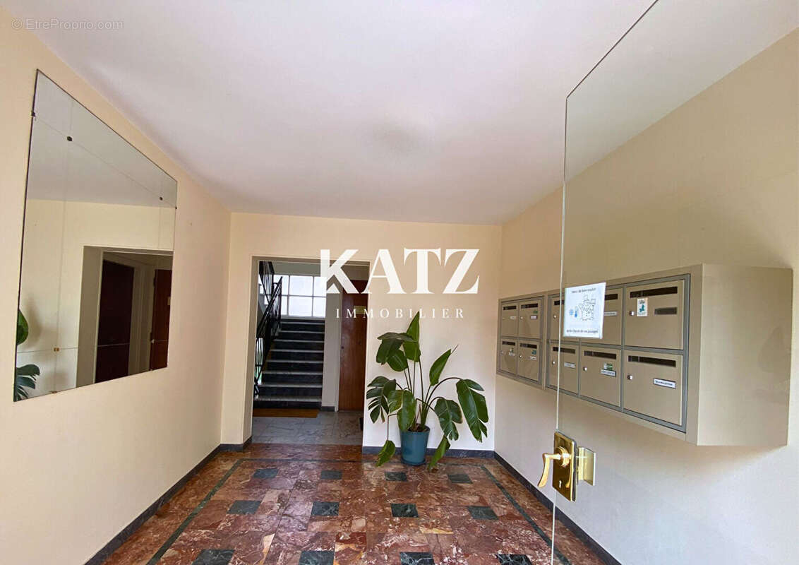 Appartement à GARCHES