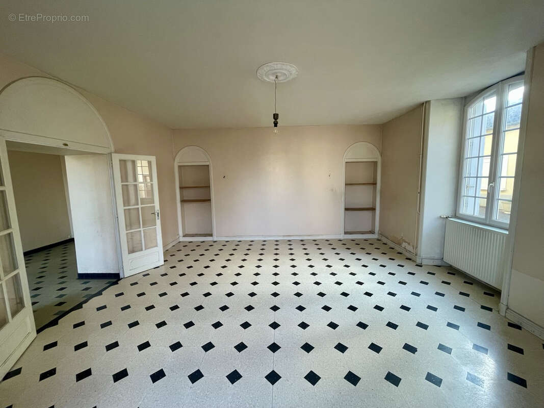 Maison à SABLE-SUR-SARTHE