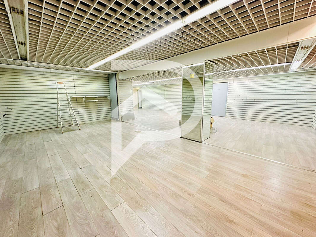 Immeuble Chaumont centre 320 m2 - photo 5