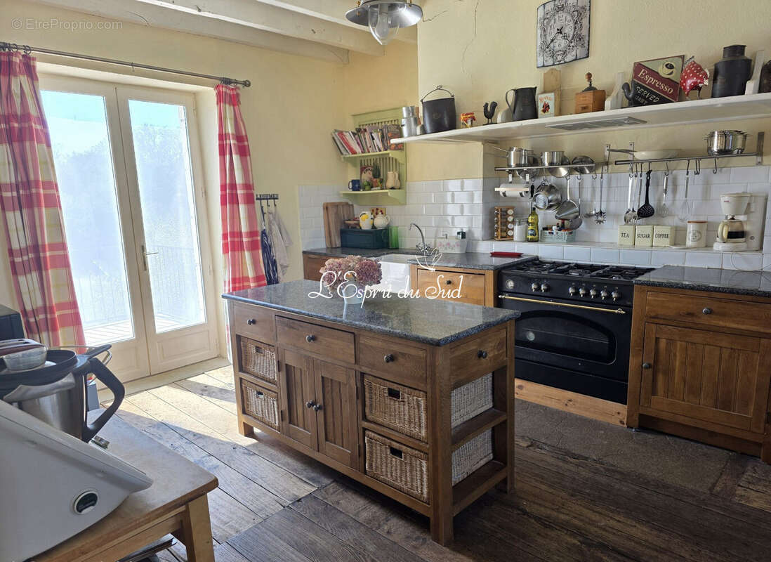 Maison 161 m² à Montbazens  - photo 4