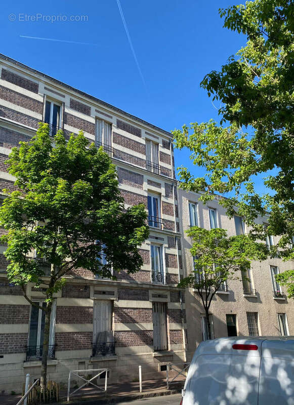 Appartement à MONTROUGE