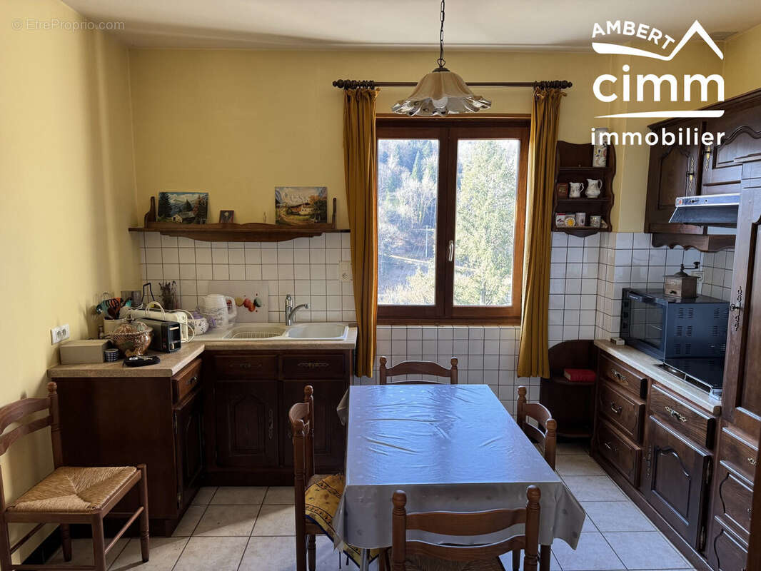 Maison à OLLIERGUES