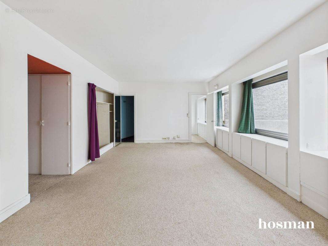 Appartement à PARIS-7E