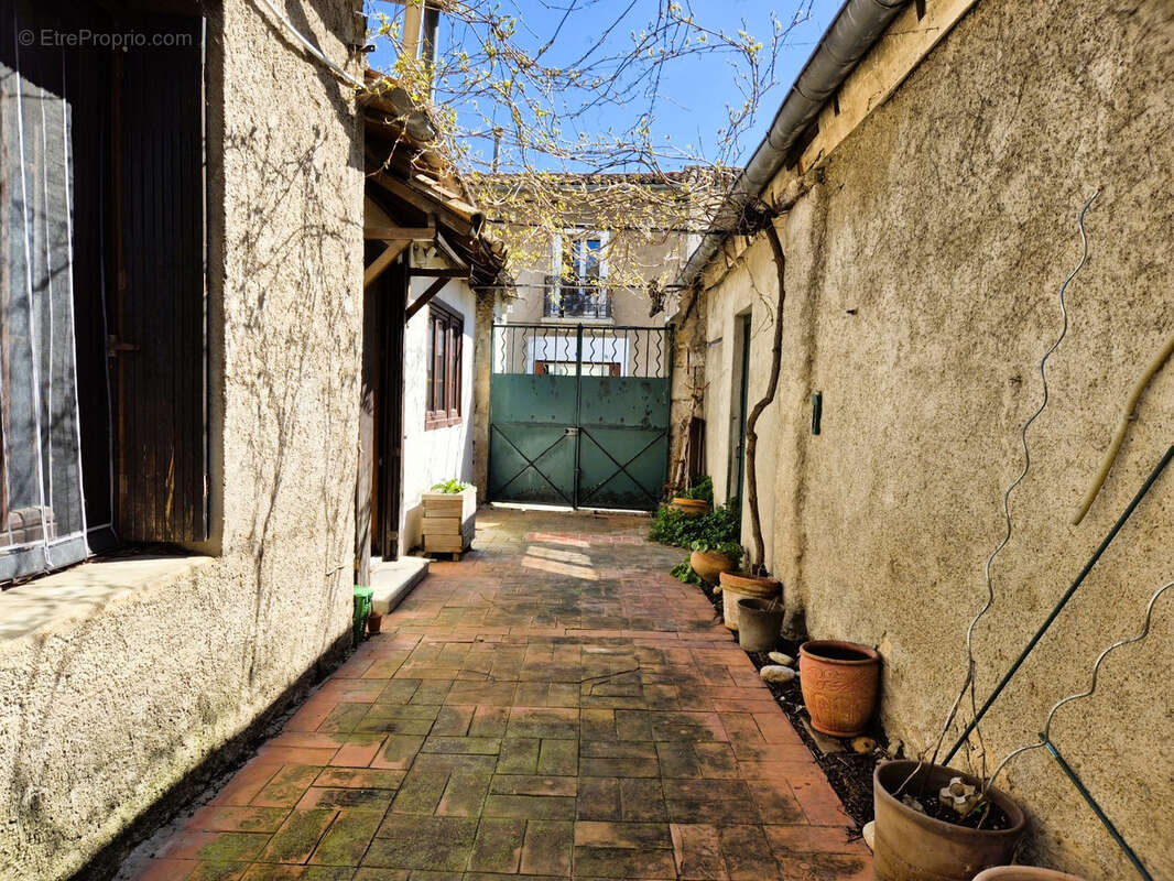 Maison à SAINT-ANDRE-DE-SANGONIS