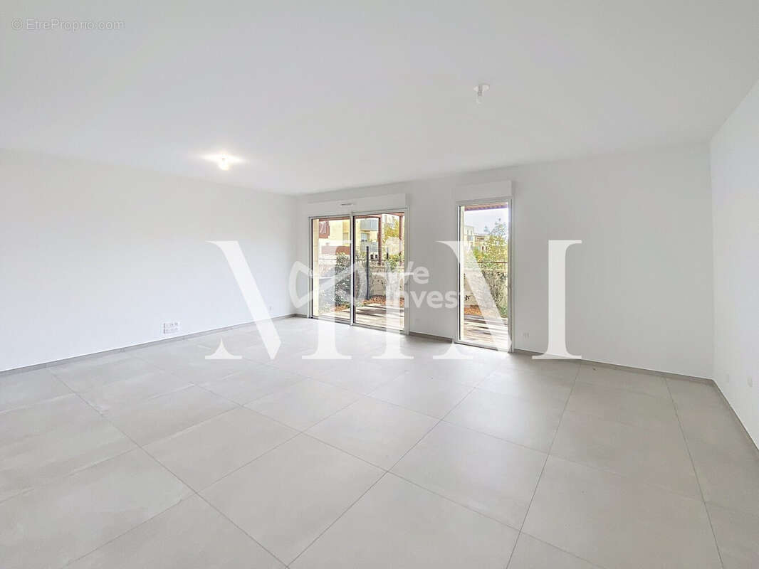 Maison 109 m² à Castries  - photo 6