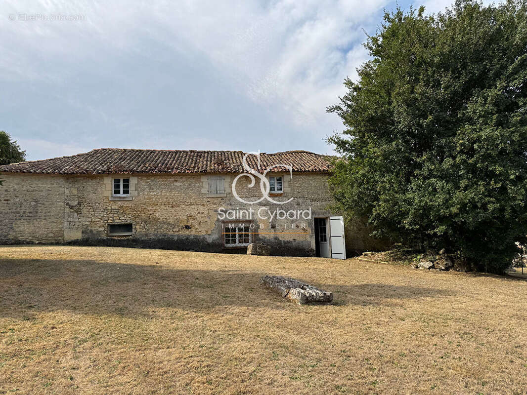Maison à DIRAC