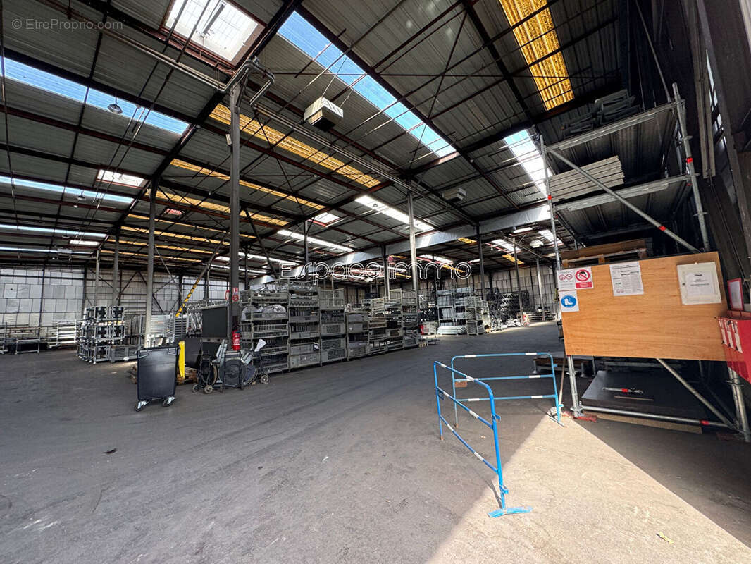 Commerce à GRAVIGNY