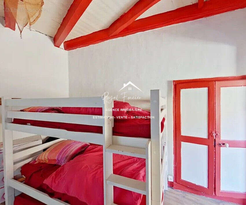 Chambre d&#039;appoint en enfilade - Maison à YZEURES-SUR-CREUSE