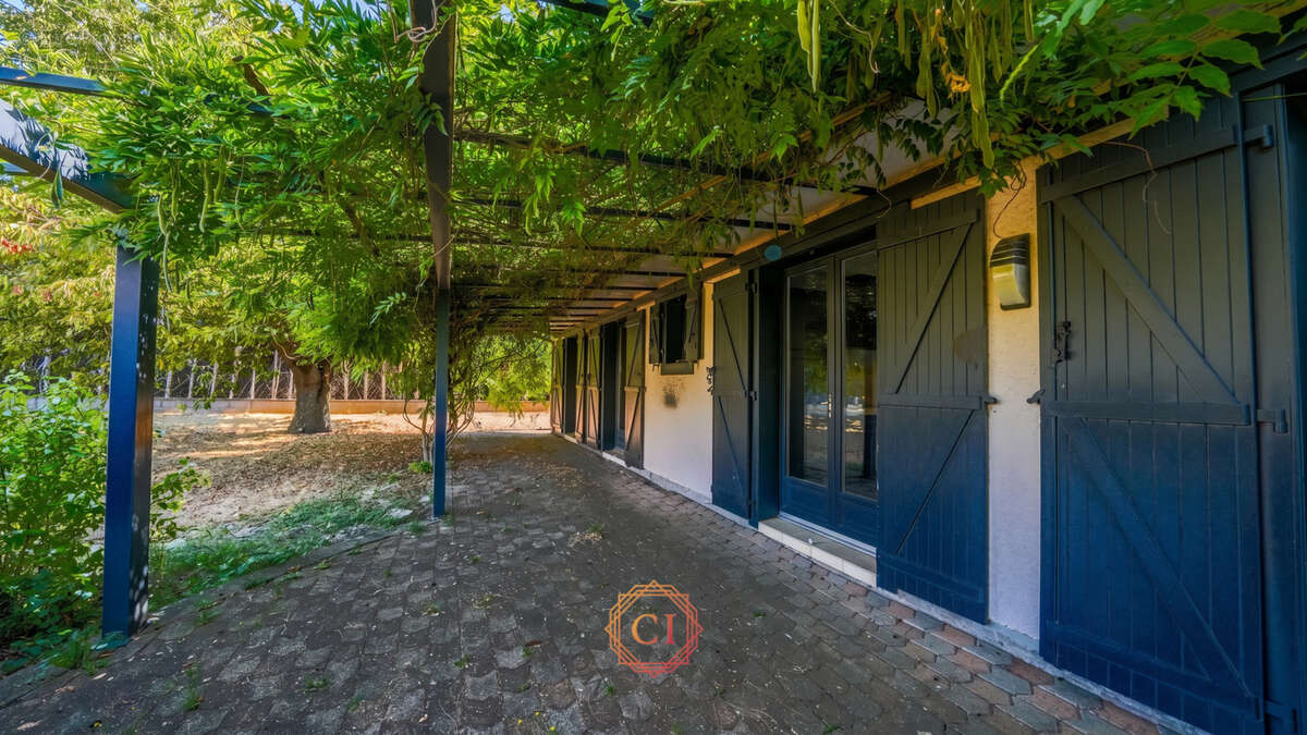 Maison de 97 m2 avec 4 pièces dont 3 chambres - photo 2