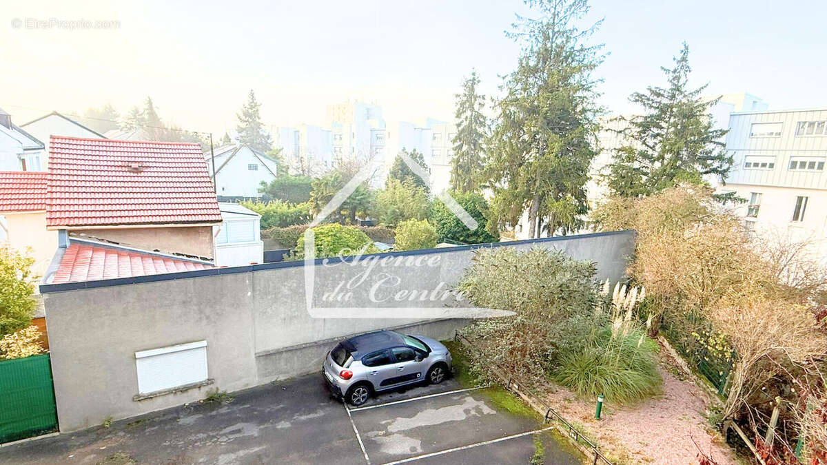 Appartement à L'HAY-LES-ROSES