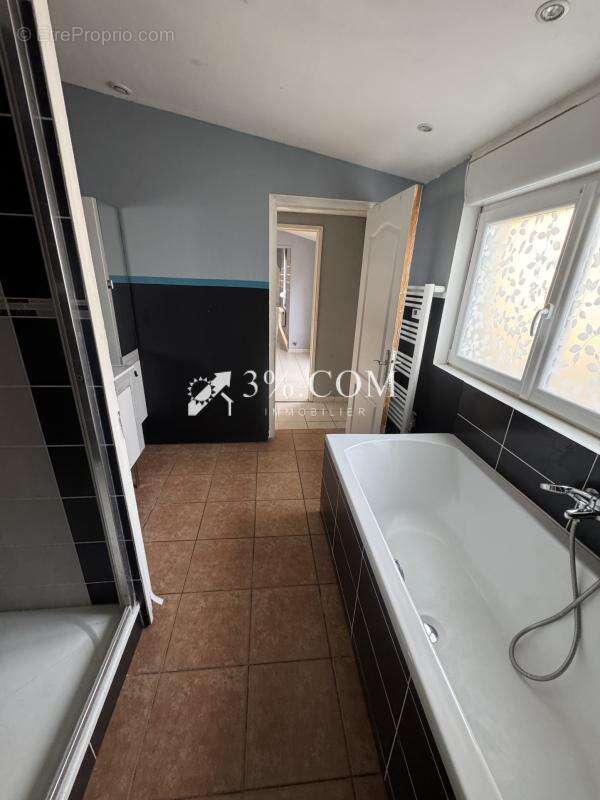 Maison à PETITE-FORET