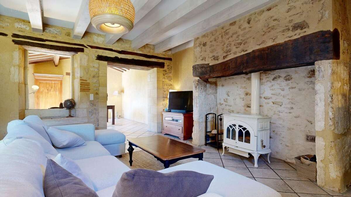 Bellemaisonenpierredansenvironnementcalme041520260 - Maison à SAINT-CHAMASSY