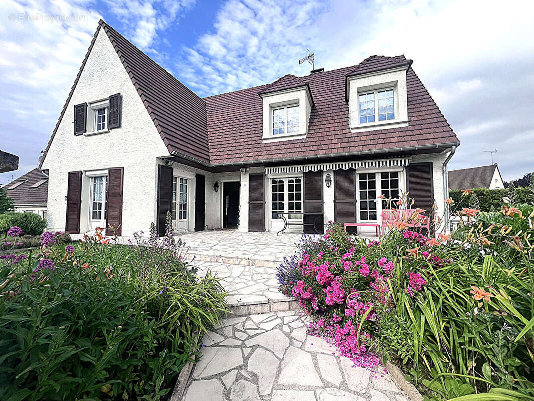 Maison à ORRY-LA-VILLE