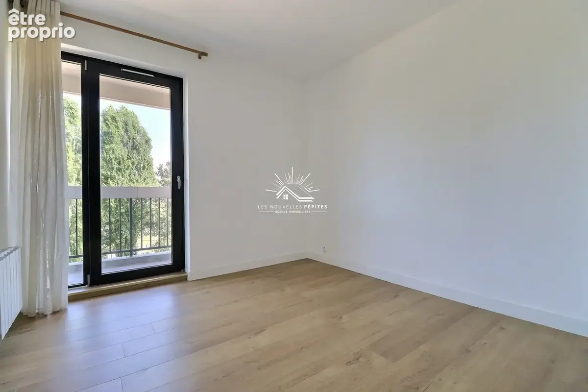 Appartement 52 m² à Croix  - photo 6