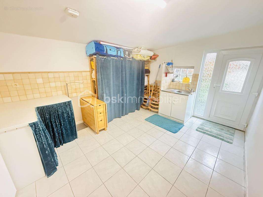 Maison à LE VIVIER-SUR-MER