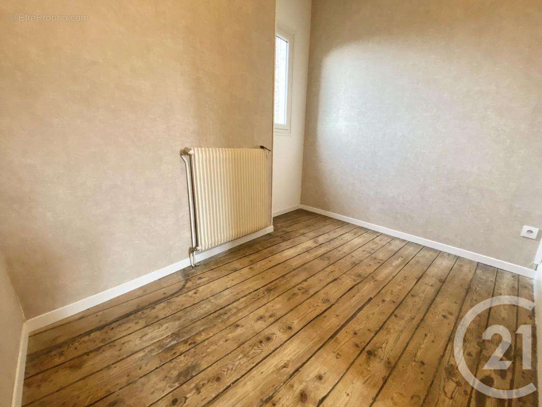 Appartement 118 m² à Limoges  - photo 6