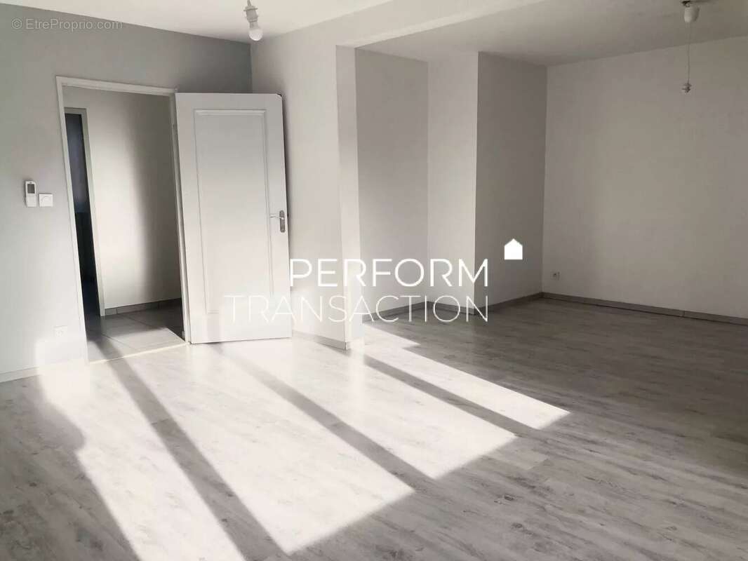 Appartement à ECHIROLLES