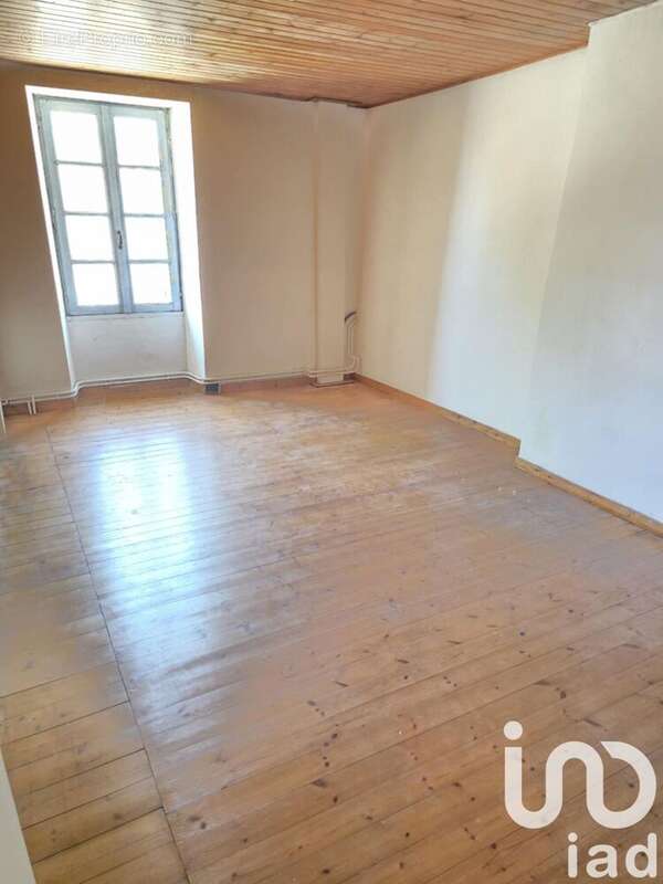 Photo 5 - Maison à SAINT-JUIRE-CHAMPGILLON