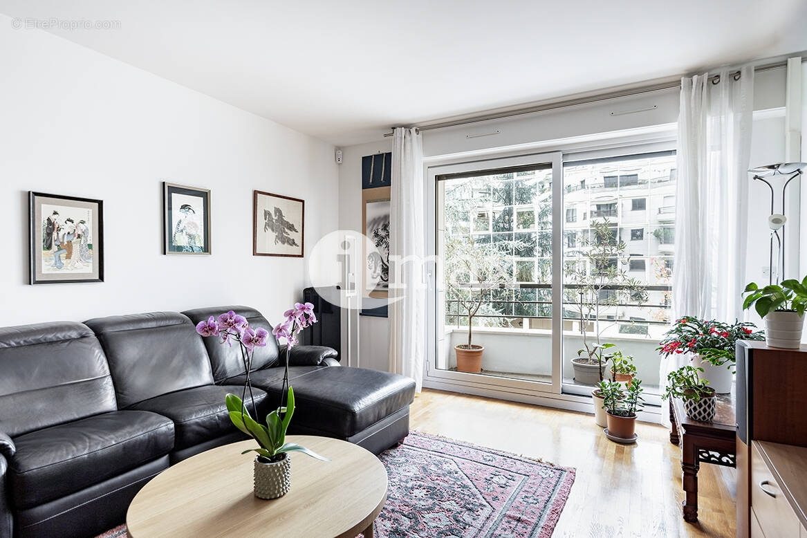 Appartement à LEVALLOIS-PERRET