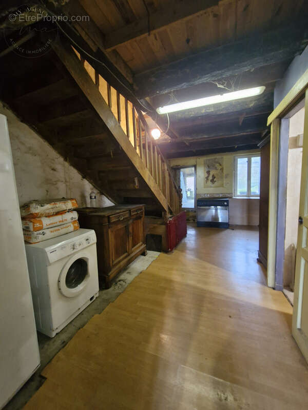 Maison à MURAT-SUR-VEBRE