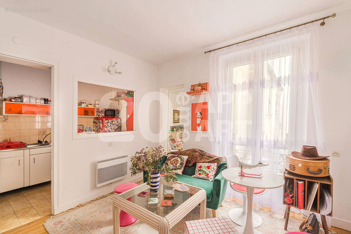 Appartement à PARIS-20E