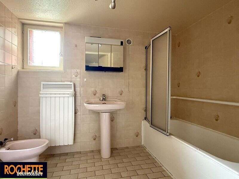 Maison 83 m² à Saint-Just-La-Pendue  - photo 3