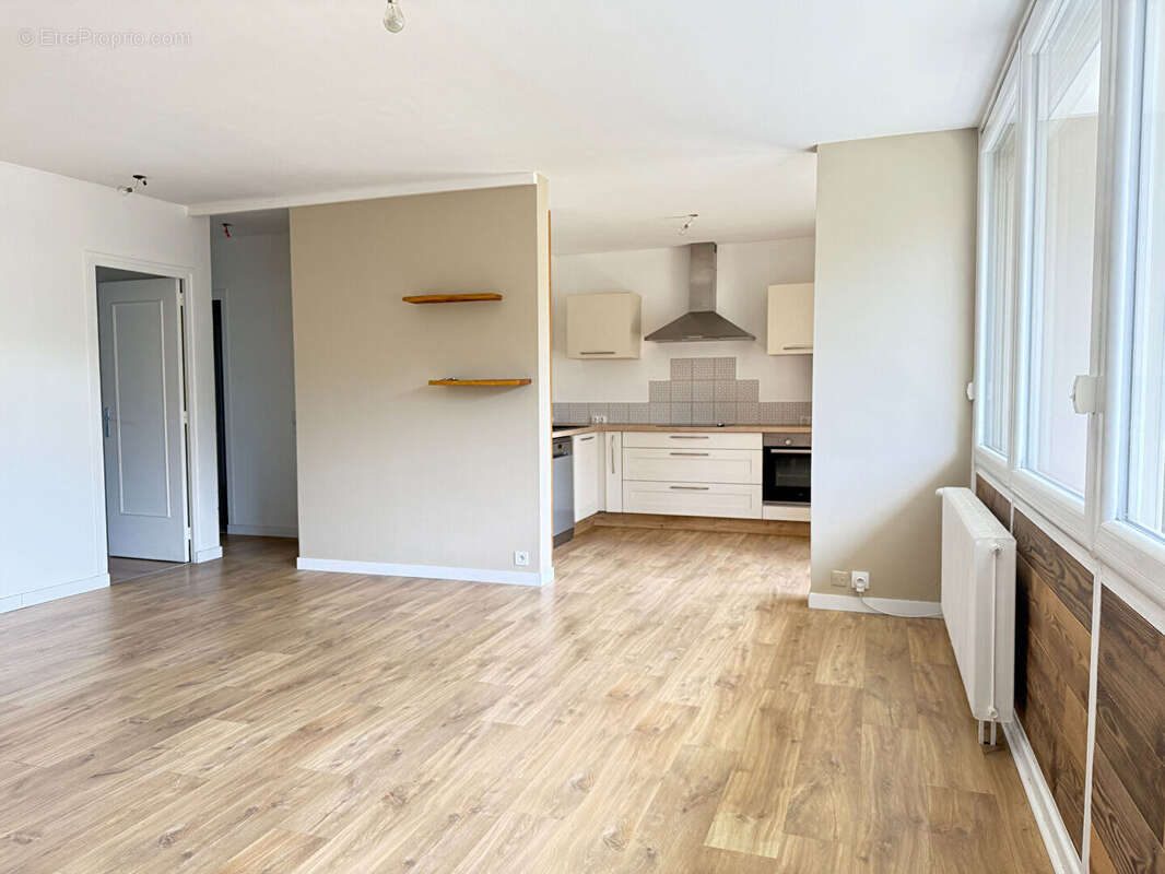 Appartement à SAINTE-FOY-LES-LYON