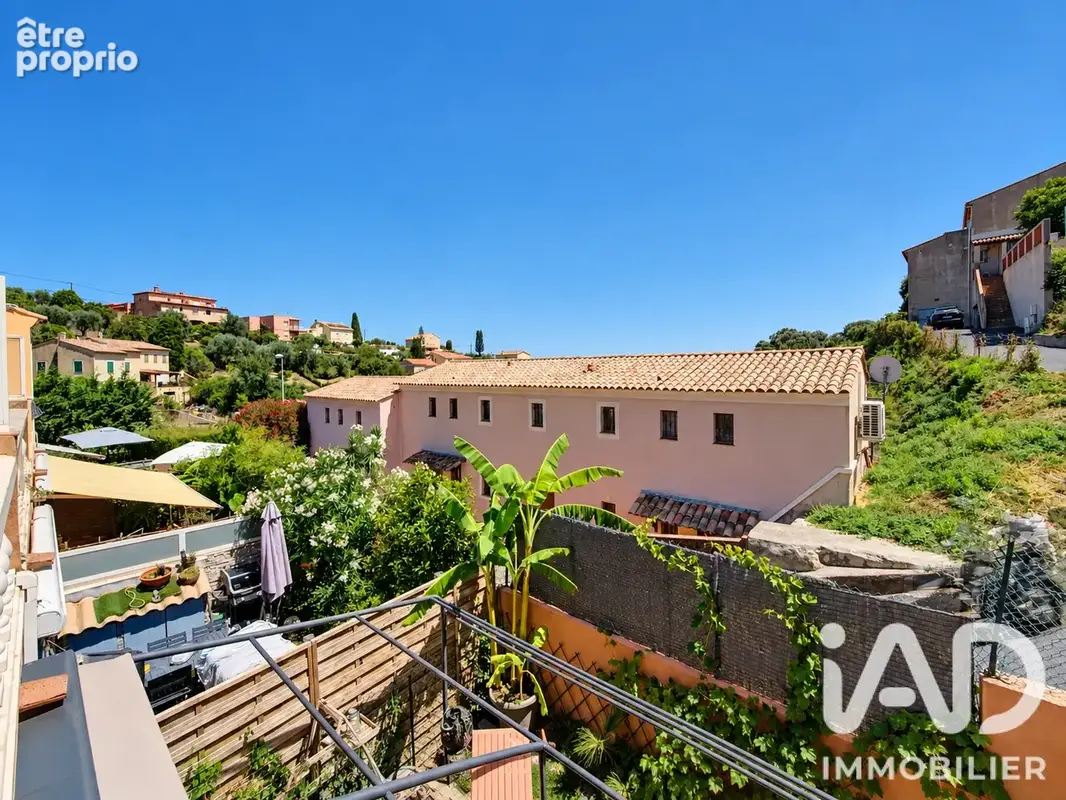 Photo 1 - Appartement à SAINT-LAURENT-DU-VAR
