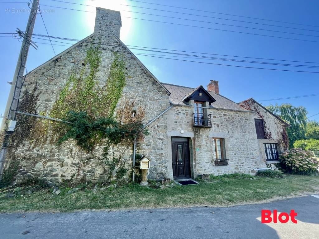 Maison à MONT-DOL