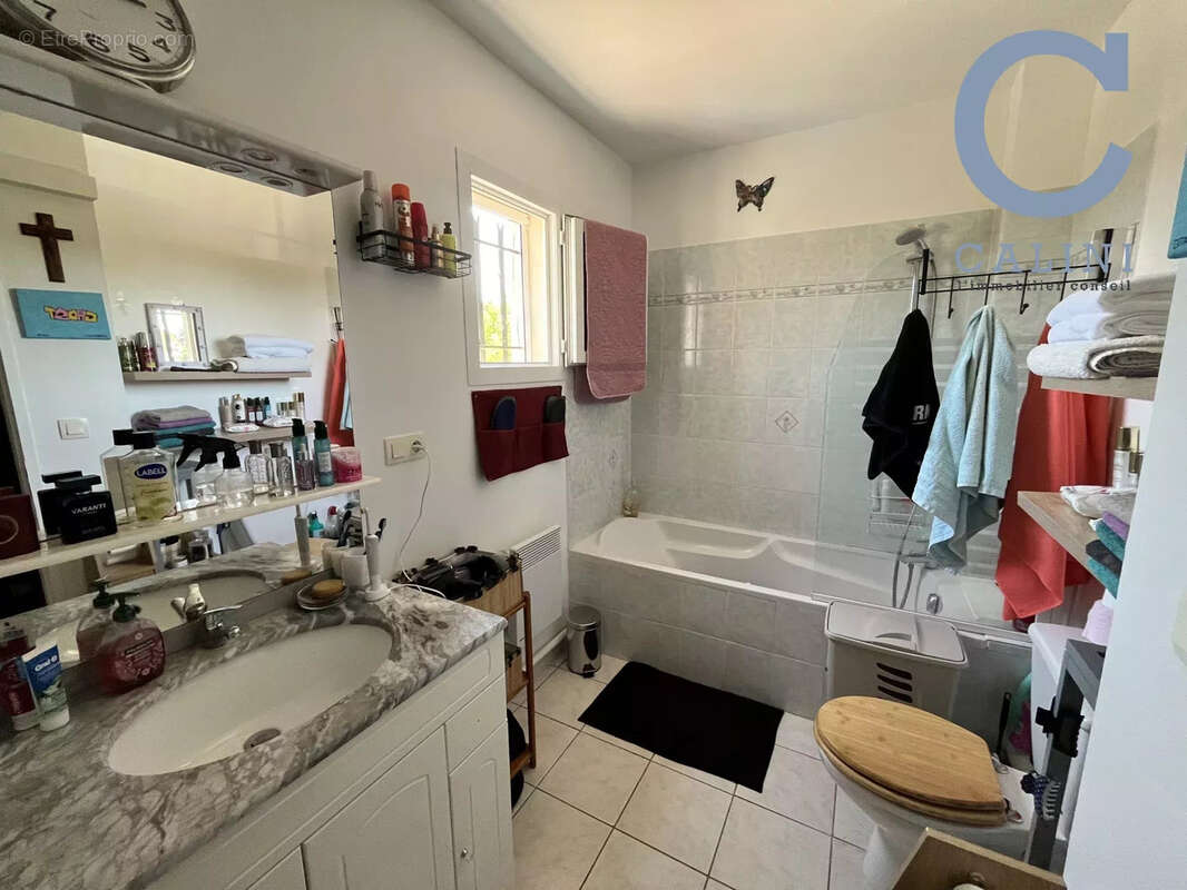 Maison à SAINT-MAURICE-DE-CAZEVIEILLE