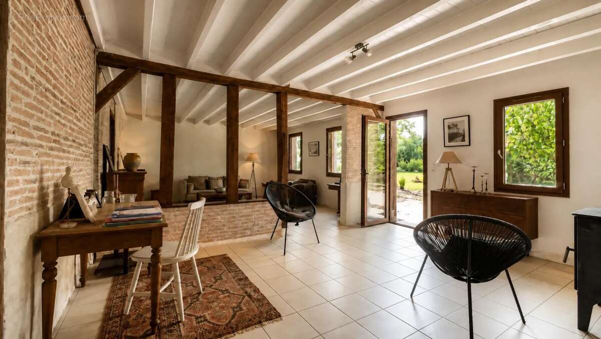 Maison de 6 pièces de 140 m² à Sore - photo 7
