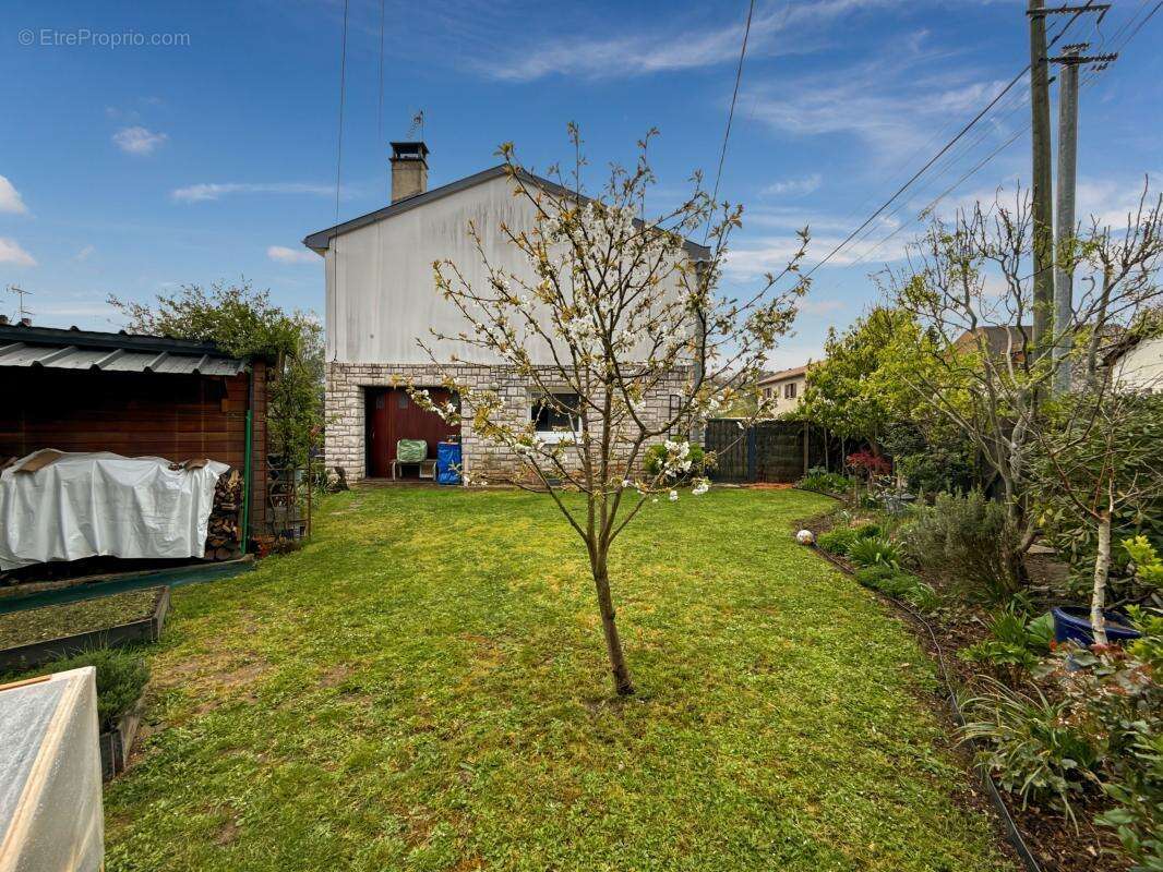 Maison à COULOUNIEIX-CHAMIERS