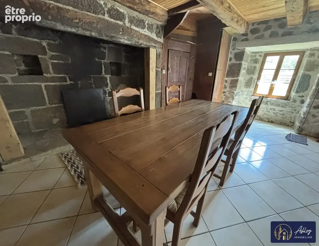 Maison 4 pièces COLLANDRES (Cantal)
