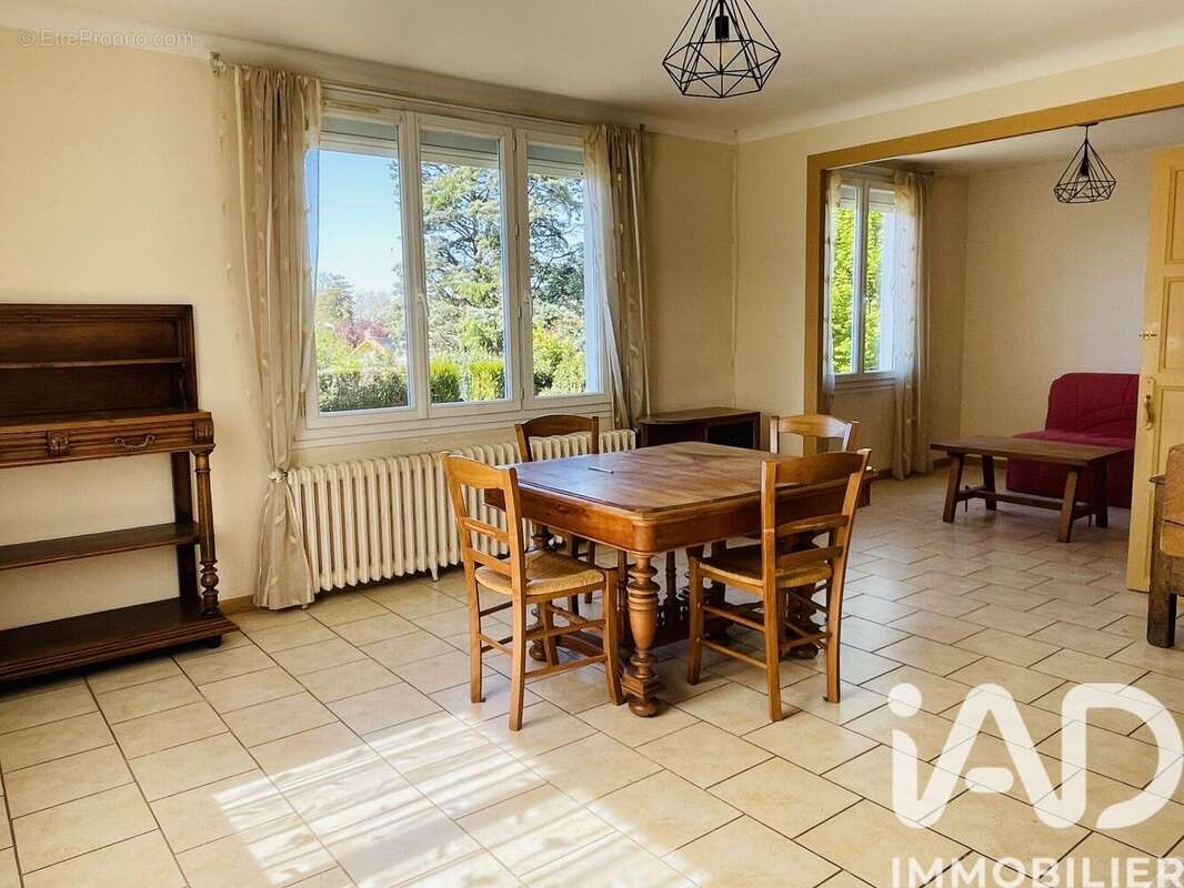 Photo 9 - Maison à CERNUSSON