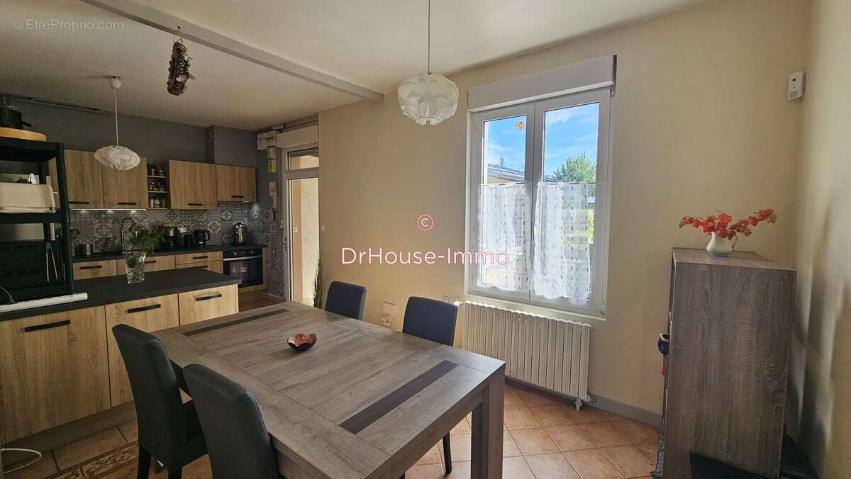 Maison 98 m² à Le Mans  - photo 2