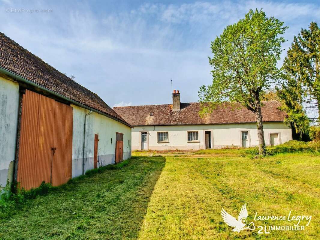 Maison à YVRE-L'EVEQUE