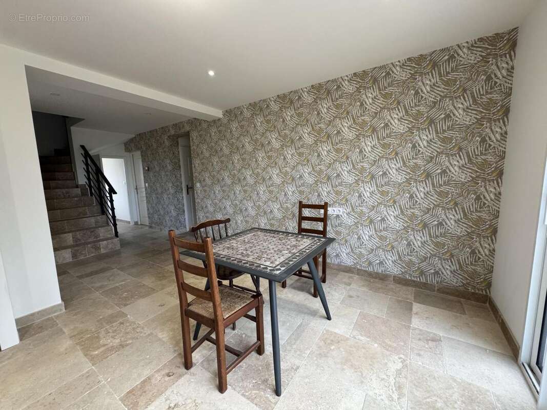Maison 150 m² à Goustranville  - photo 6