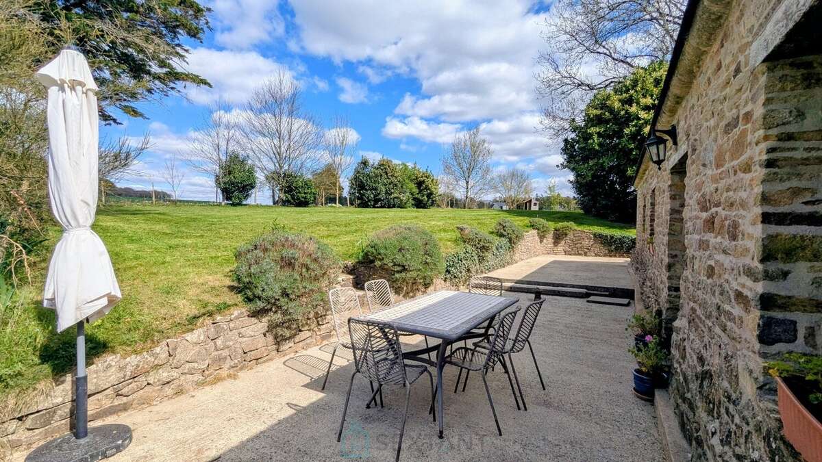 Grande maison en pierres de 265 m²  8 chambres  Fort potentiel d'accueil  Idéal gîte ou grande famille - photo 6