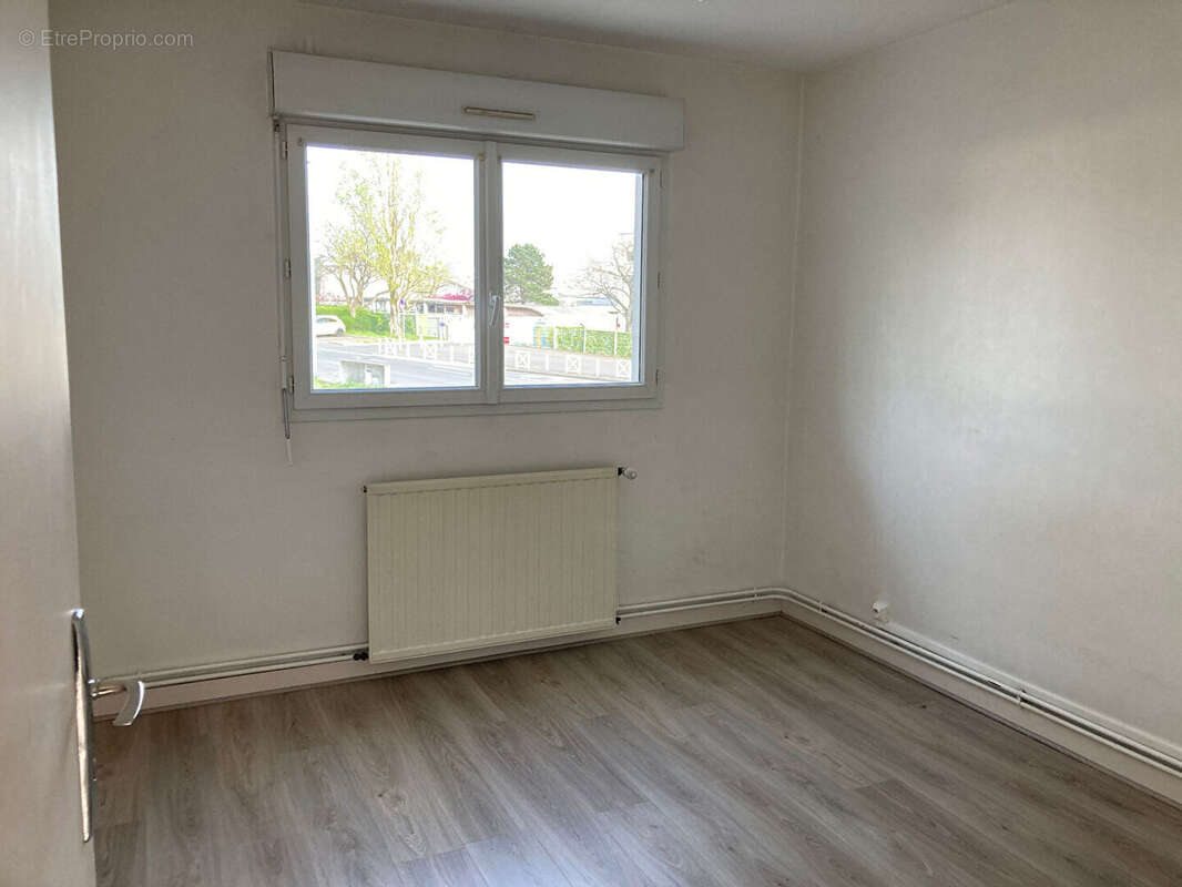 EXCLUSIVITE - Appartement de type III à rafraichir aux abords de La Rochelle - photo 4